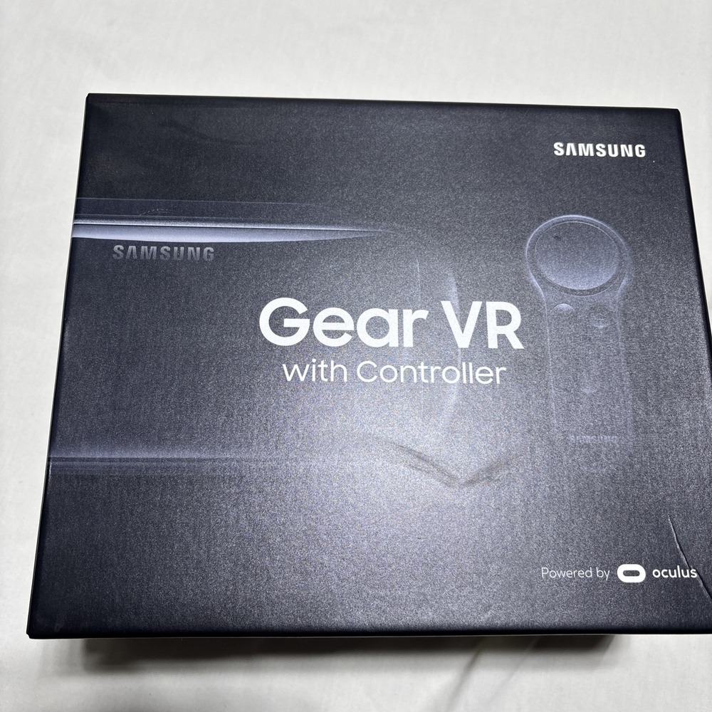 Samsung Gear VR with Controller - Black - Sealed Box - Oculus Powered‎ New